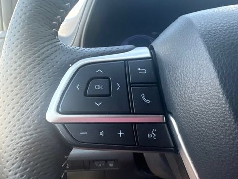 Used 2026 Toyota Sienna Platinum AWD/4WD image 9