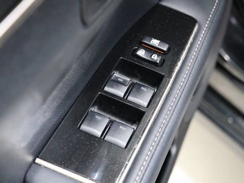 Used 2017 Lexus ES 350 w/ Accessory Package 2 FWD image 17