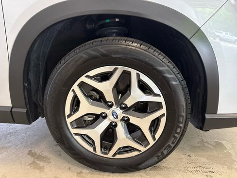 Used 2022 Subaru Forester Premium AWD/4WD image 8