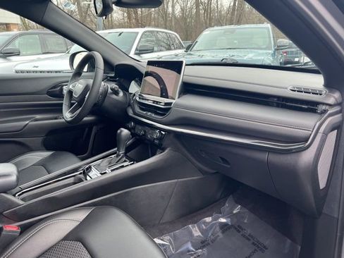 Used 2023 Jeep Compass Altitude image 25