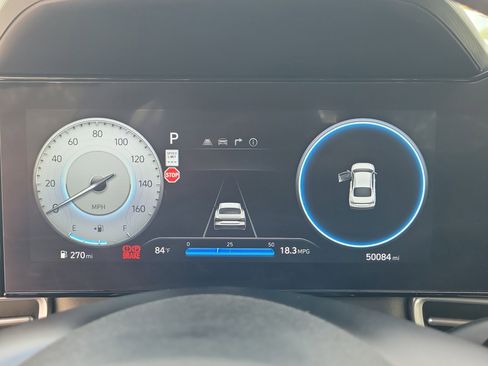 Used 2024 Hyundai Elantra SEL image 24