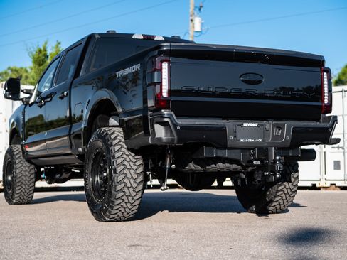 New 2025 Ford F250 Lariat w/ Lariat Ultimate Package image 6