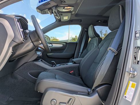 New 2026 Volvo XC40 B5 Ultra w/ Protection Package Premier image 2