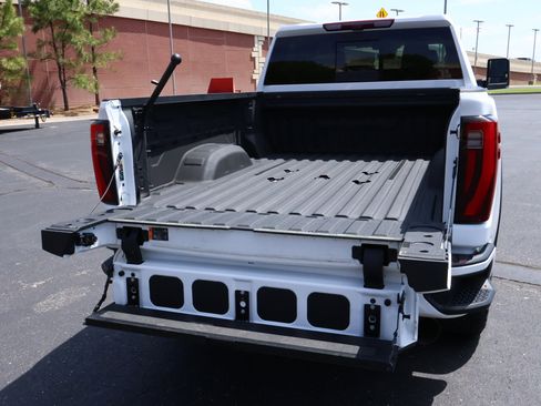 Used 2024 GMC Sierra 2500 Denali w/ Denali Reserve Package AWD/4WD image 30