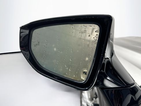 Used 2021 Lexus ES 300h w/ Accessory Package 2 image 16