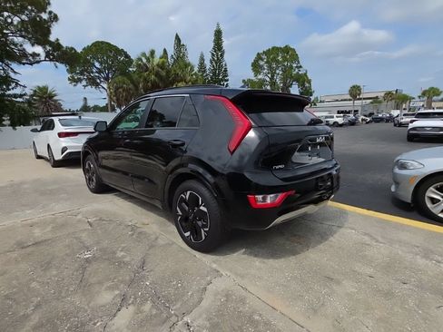 Used 2023 Kia Niro Wind FWD image 14
