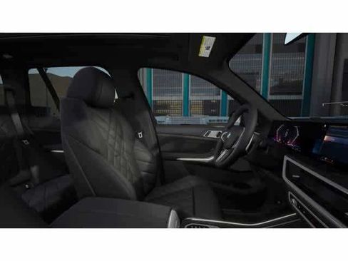 Used 2026 BMW X5 xDrive40i w/ M Sport Package AWD/4WD image 9