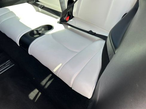 Used 2021 Tesla Model Y Long Range image 56