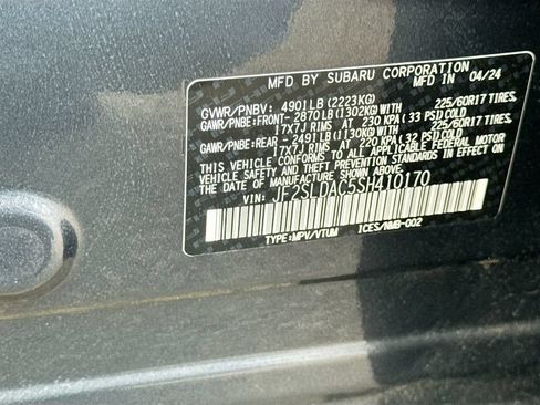 Certified 2025 Subaru Forester AWD/4WD image 38