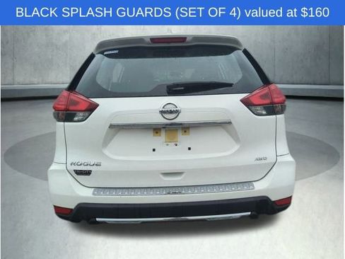 Used 2017 Nissan Rogue S image 6
