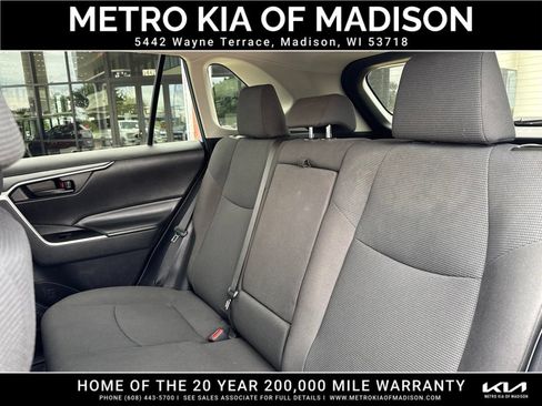 Used 2021 Toyota RAV4 LE AWD/4WD image 33