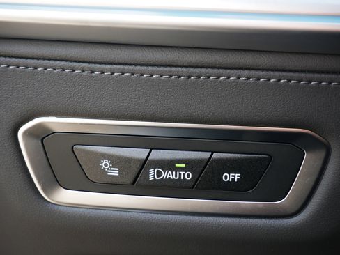 Used 2025 BMW XM image 25