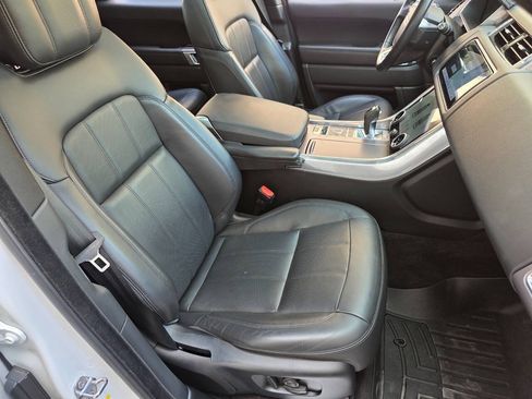 Used 2019 Land Rover Range Rover Sport HSE AWD/4WD image 27