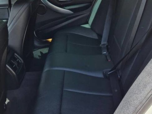 Used 2015 BMW 320i Sedan RWD image 48