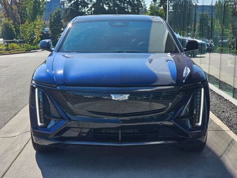 Certified 2024 Cadillac Lyriq Sport w/ LPO, Floor Liner Package AWD/4WD image 8