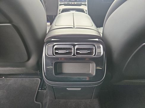 Used 2023 Mercedes-Benz S 500 4MATIC w/ AMG Line image 25