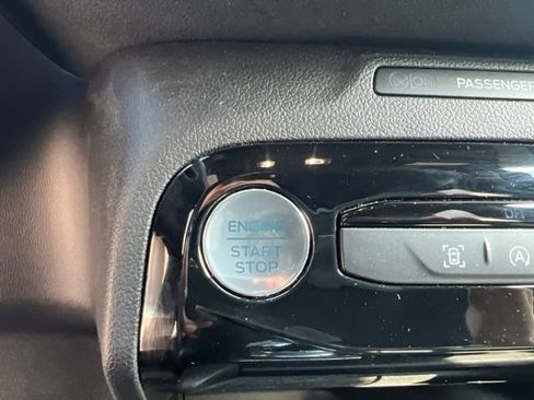 Used 2024 Ford Escape ST-Line w/ Tech Pack #1 AWD/4WD image 28