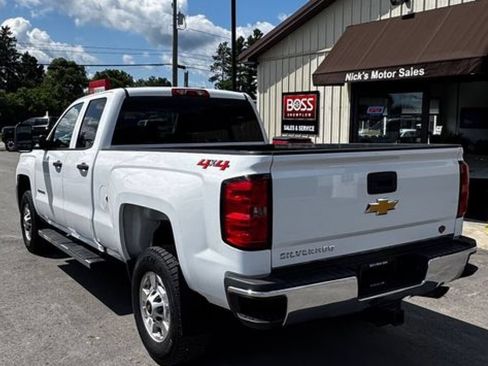 Used 2015 Chevrolet Silverado 2500 W/T w/ WT Convenience Package AWD/4WD image 4