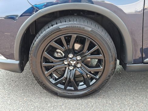 Used 2018 Mitsubishi Outlander LE AWD/4WD image 9