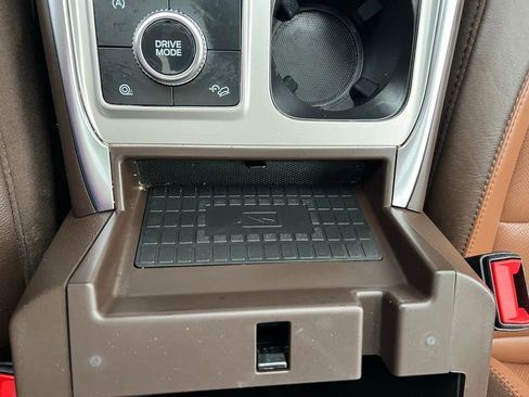 Used 2023 Ford Explorer King Ranch w/ Technology Package image 37