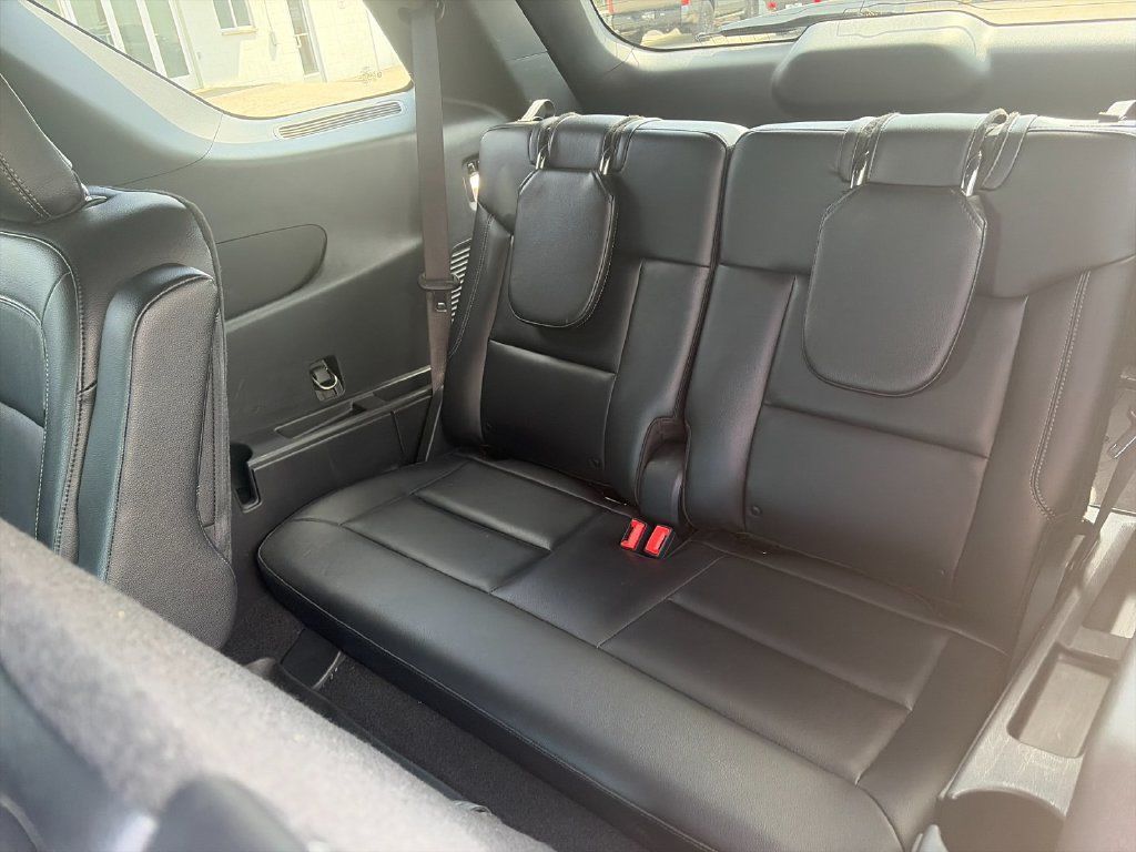 Used 2020 Ford Explorer Limited AWD/4WD image 18