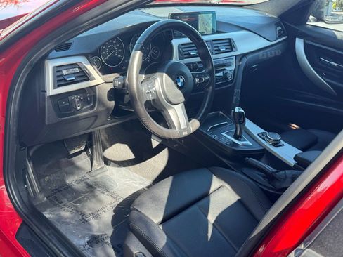 Used 2016 BMW 320i Sedan image 11