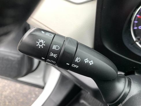 Used 2019 Toyota RAV4 XLE Premium w/ Cold Weather Package image 19