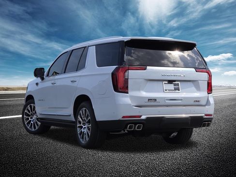 New 2026 GMC Yukon Denali w/ Denali Reserve Package AWD/4WD image 21