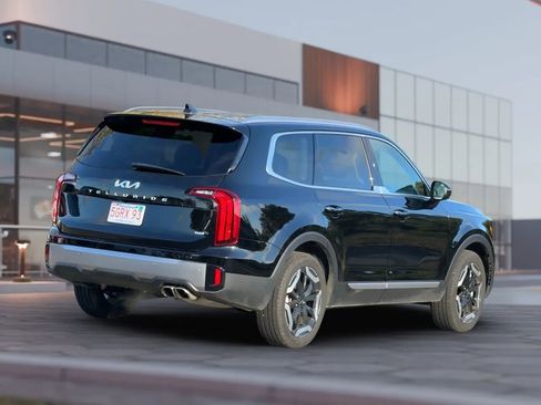 Used 2025 Kia Telluride S image 5