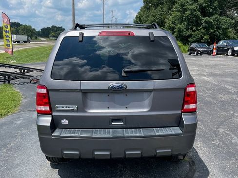 Used 2010 Ford Escape XLT FWD image 4