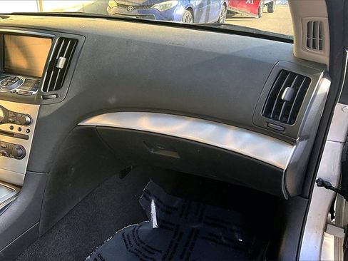 Used 2012 INFINITI G37 Sport w/ Premium Pkg image 26