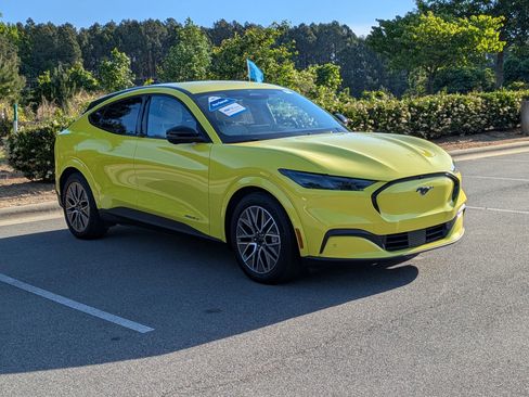 Certified 2025 Ford Mustang Mach-E Premium RWD image 2