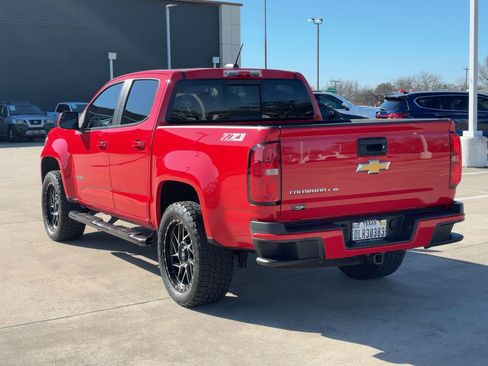 Used 2018 Chevrolet Colorado Z71 image 3