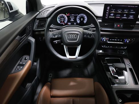 Certified 2024 Audi Q5 e Premium w/ Convenience Package AWD/4WD image 16