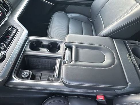 Used 2025 Ford Expedition Platinum AWD/4WD image 23