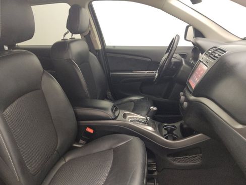 Used 2020 Dodge Journey Crossroad w/ Popular Equipment Group image 21