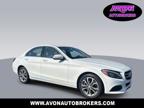 Used 2015 Mercedes-Benz C 300 4MATIC Sedan image 1