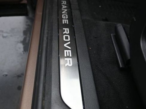 New 2026 Land Rover Range Rover Evoque Dynamic SE AWD/4WD image 25