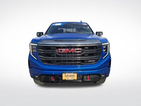 Used 2024 GMC Sierra 1500 AT4 w/ Technology Package AWD/4WD image 11
