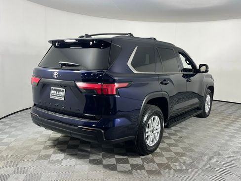 Used 2025 Toyota Sequoia SR5 w/ SR5 Premium Package image 7