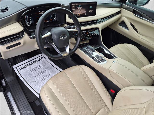 Used 2025 INFINITI QX60 Luxe w/ Vision Package FWD image 10