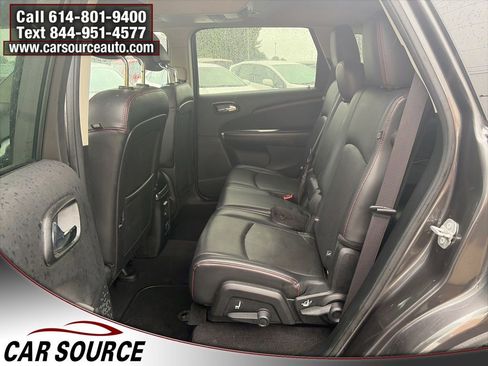 Used 2015 Dodge Journey R/T w/ Flexible Seating Group FWD image 16