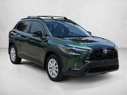 Used 2026 Toyota Corolla Cross LE w/ Moonroof Package FWD image 3