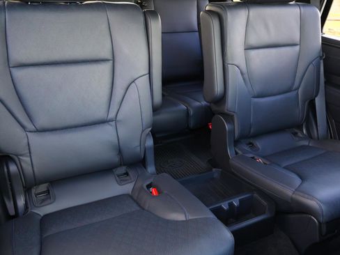 Used 2024 Toyota Sequoia Platinum image 20