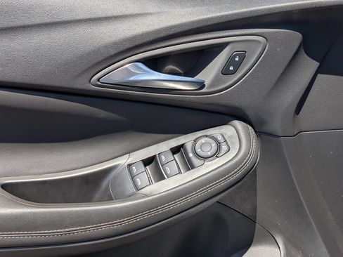 Certified 2024 Buick Encore GX Preferred FWD image 20