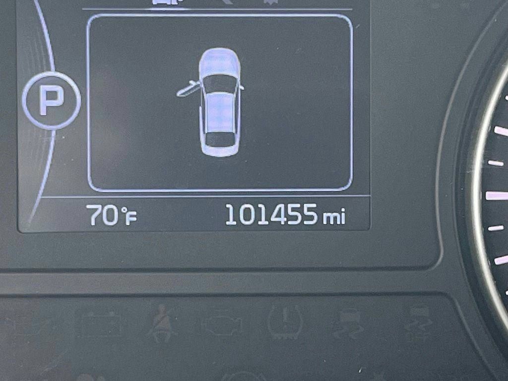 Used 2017 Kia Optima LX FWD image 22