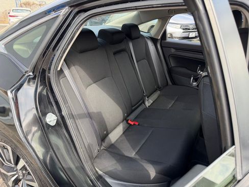 Used 2022 Honda Civic EX image 13