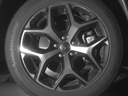 Used 2025 Jeep Compass Limited image 13