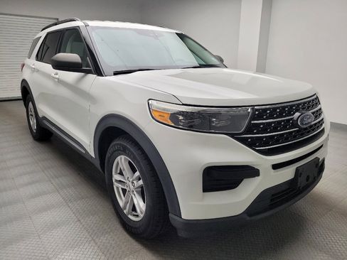Used 2020 Ford Explorer XLT AWD/4WD image 13