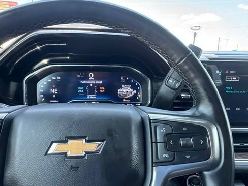 Used 2025 Chevrolet Silverado 2500 LT w/ Convenience Package AWD/4WD image 19